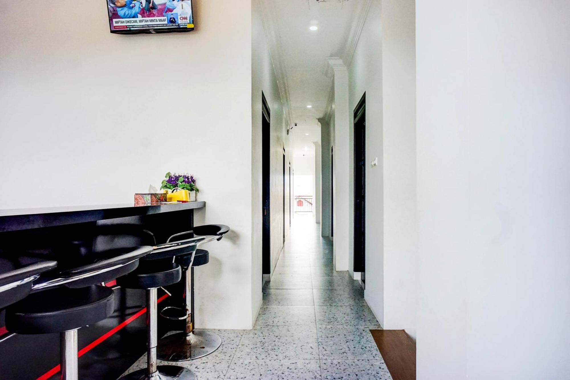 Capital O 94254 Dental Inn Banda Aceh Eksteriør bilde